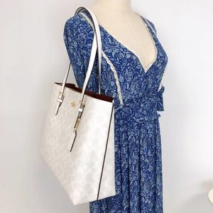 Coach 1665 Mollie Tote In Signature Canvas IN Chalk Glacierwhite